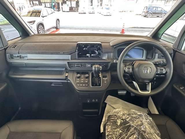 ホンダ ステップワゴン １．５ スパーダ プレミアムライン ４ＷＤ R8年 (東海) 99