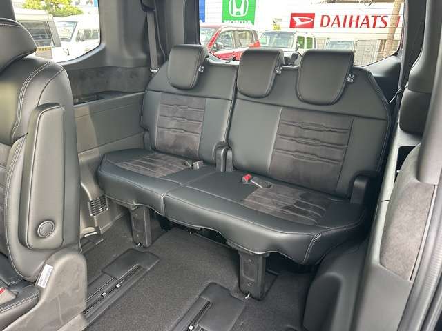 ホンダ ステップワゴン １．５ スパーダ プレミアムライン ４ＷＤ R8年 (東海) 99
