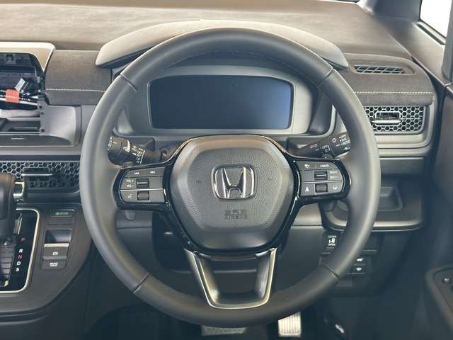 ホンダ ステップワゴン １．５ スパーダ プレミアムライン ４ＷＤ R8年 (東海) 99