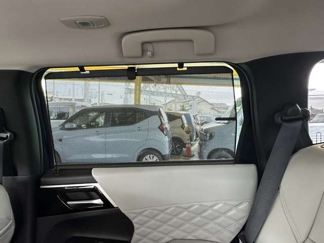 三菱 アウトランダーＰＨＥＶ ＰＨＥＶ ２．４ Ｐ ４ＷＤ R4年 (東海) 99