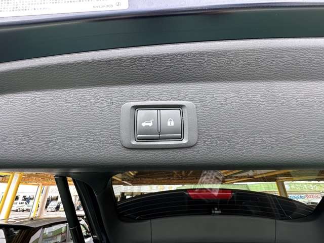 三菱 アウトランダーＰＨＥＶ ＰＨＥＶ ２．４ Ｐ ４ＷＤ R4年 (東海) 99