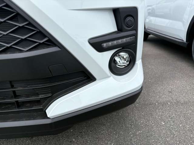 トヨタ ライズ　ハイブリッド ハイブリッド １．２ Ｚ R8年 (中国) 99