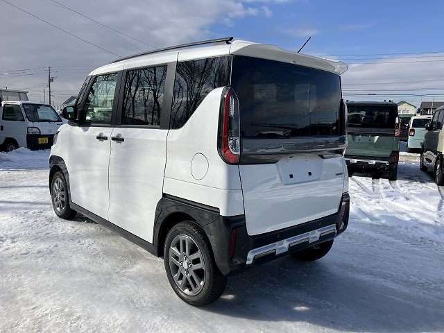 三菱 デリカ　ミニ ６６０ Ｔ プレミアム リミテッド エディション ４ＷＤ R7年 (北海道) 99