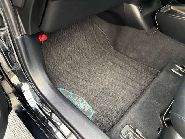 トヨタ プリウス １．８ Ｓ ツーリングセレクション H29年 (近畿) 99