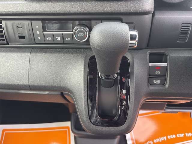 ホンダ Ｎ　ＢＯＸ カスタム ６６０ R8年 () 99