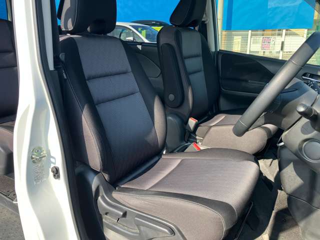 日産 セレナ １．２ Ｅ－ＰＯＷＥＲ ハイウェイスター Ｖ R1年 (関東) 99