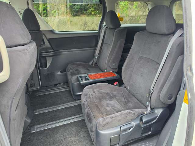 トヨタ ヴェルファイア ２．４ Ｚ プラチナセレクションＩＩ H22年 (関東) 99