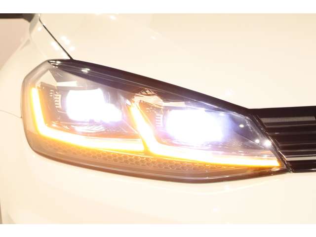 フォルクスワーゲン ゴルフ ＴＳＩ　コンフォートライン　マイスター R1年 (近畿) 99