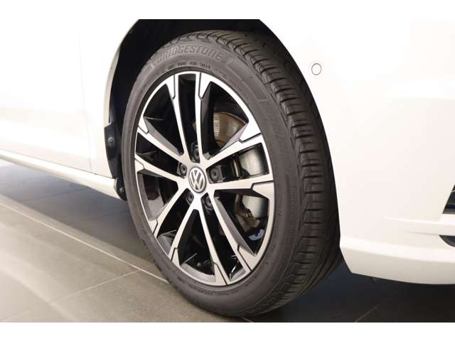 フォルクスワーゲン ゴルフ ＴＳＩ　コンフォートライン　マイスター R1年 (近畿) 99