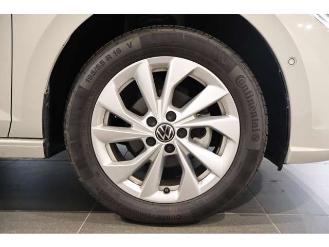 フォルクスワーゲン ポロ ＴＳＩ　スタイル R6年 (近畿) 99