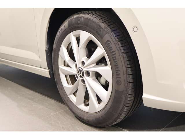 フォルクスワーゲン ポロ ＴＳＩ　スタイル R6年 (近畿) 99