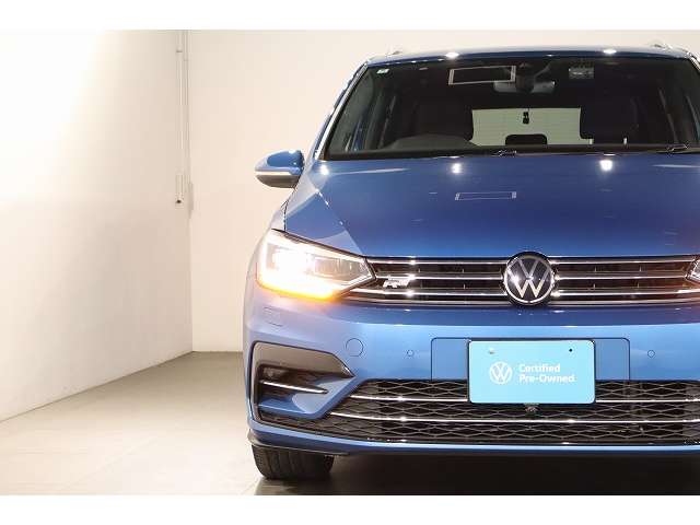 フォルクスワーゲン ゴルフトゥーラン ＴＳＩ　Ｒライン R4年 (近畿) 99