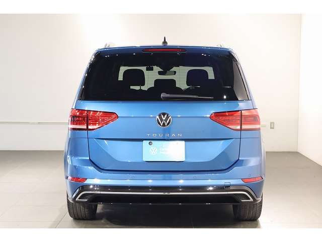 フォルクスワーゲン ゴルフトゥーラン ＴＳＩ　Ｒライン R4年 (近畿) 99
