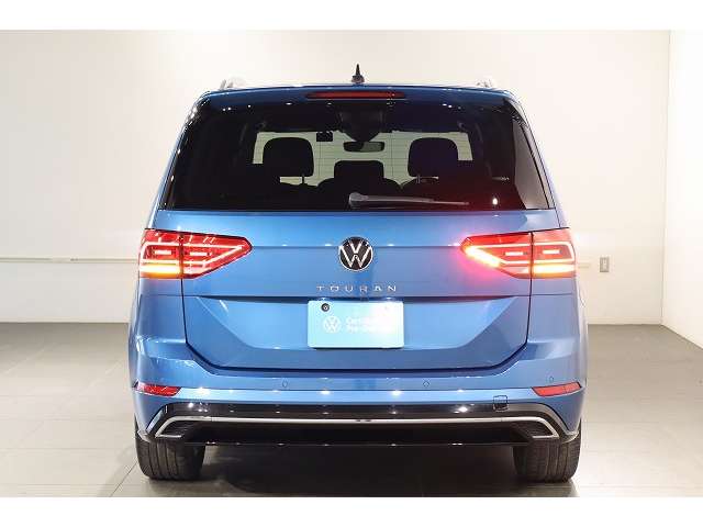 フォルクスワーゲン ゴルフトゥーラン ＴＳＩ　Ｒライン R4年 (近畿) 99