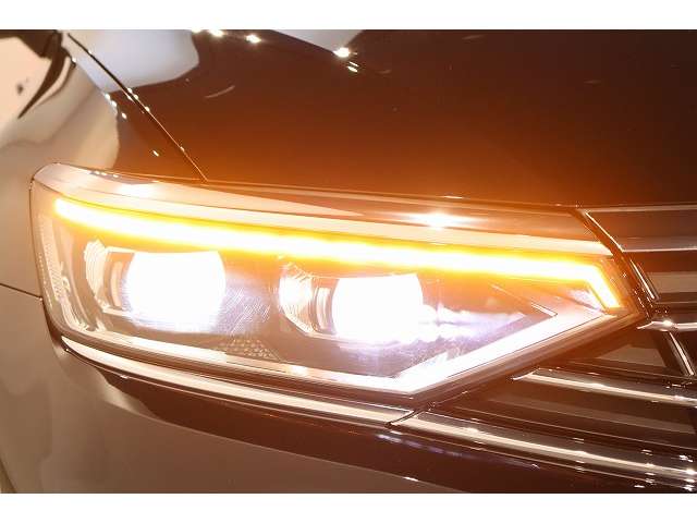 フォルクスワーゲン パサートヴァリアント ＴＤＩ Ｒライン ディーゼルターボ R6年 (近畿) 99