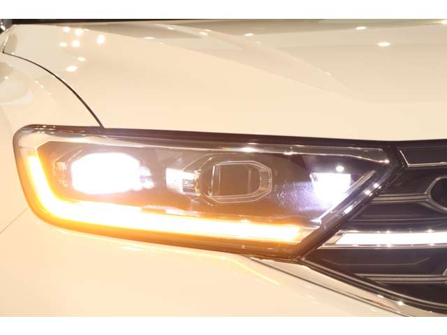 フォルクスワーゲン Ｔ－ＲＯＣ ＴＳＩ スタイル R7年 (近畿) 99