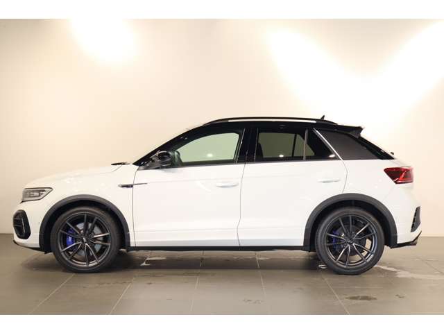 フォルクスワーゲン Ｔ－ＲＯＣ Ｒ ブラック スタイル パフォーマンス ４ＷＤ R7年 (近畿) 99