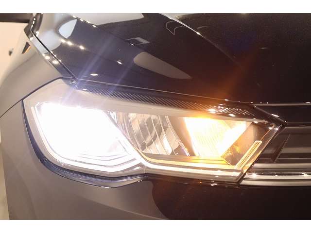 フォルクスワーゲン ポロ ＴＳＩ　アクティブ R8年 (近畿) 99