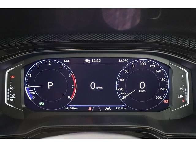 フォルクスワーゲン ポロ ＴＳＩ　アクティブ R8年 (近畿) 99