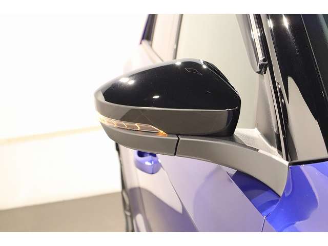 フォルクスワーゲン Ｔ－ＲＯＣ Ｒ ブラック スタイル パフォーマンス ４ＷＤ R8年 (近畿) 99