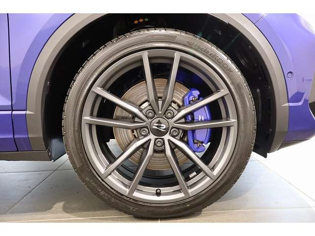 フォルクスワーゲン Ｔ－ＲＯＣ Ｒ ブラック スタイル パフォーマンス ４ＷＤ R8年 (近畿) 99