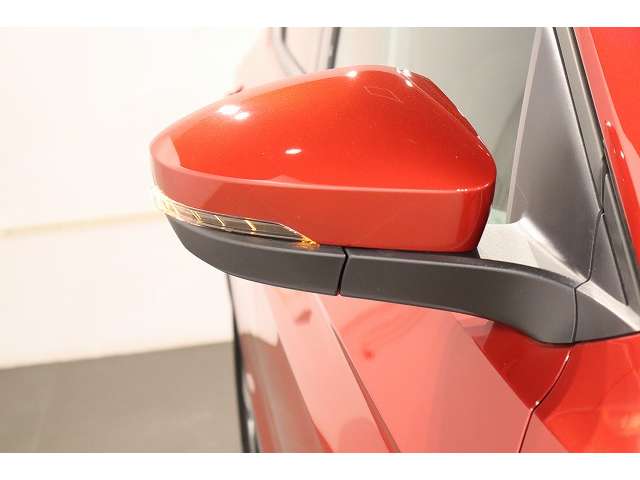 フォルクスワーゲン Ｔ－ＣＲＯＳＳ ＴＳＩ アクティブ R8年 (近畿) 99