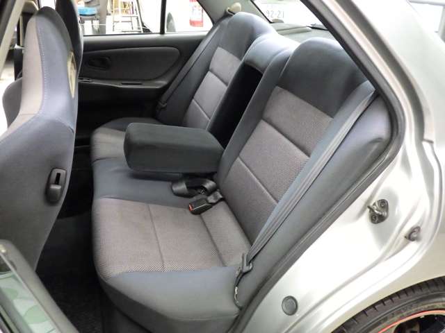 三菱 ランサー ２．０ ＧＳＲ ＩＩＩ ４ＷＤ H7年 (東北) 99