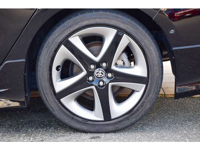 トヨタ プリウスＰＨＶ １．８ Ａ プレミアム R4年 (近畿) 99