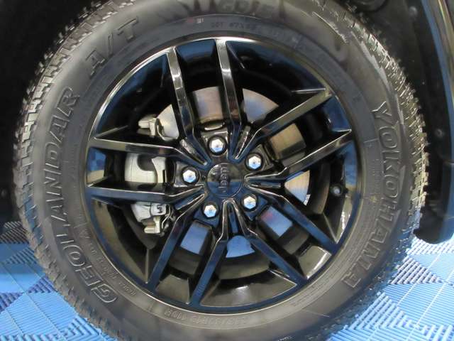 ジープ グランドチェロキー リミテッド ４ＷＤ R1年 (関東) 99