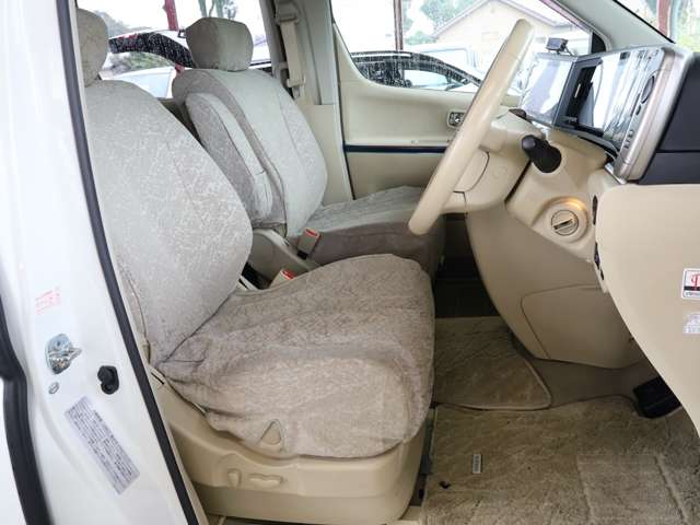 日産 エルグランド ３．５ Ｘ ４ＷＤ H17年 (関東) 99