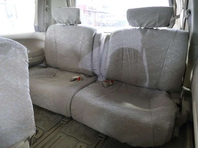 日産 エルグランド ３．５ Ｘ ４ＷＤ H17年 (関東) 99
