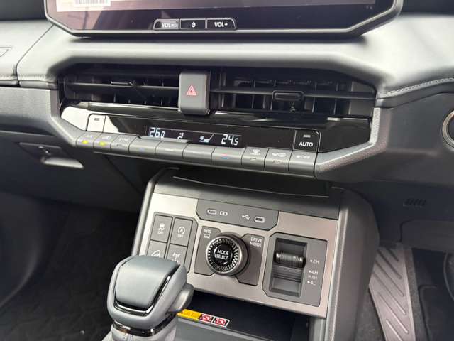 トヨタ ハイラックス ２．８ Ｚ アドベンチャー ディーゼルターボ ４ＷＤ R8年 (近畿) 99