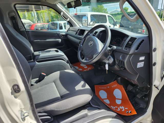トヨタ ハイエースワゴン ２．７ ウェルキャブ ウェルジョイン ロング ＤＸベース R1年 (近畿) 99