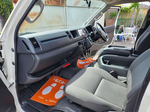 トヨタ ハイエースワゴン ２．７ ウェルキャブ ウェルジョイン ロング ＤＸベース R1年 (近畿) 99