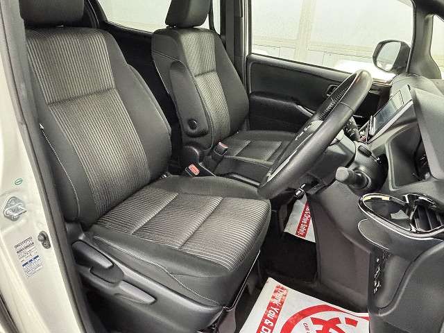 トヨタ ノア ２．０ ＳＩ ４ＷＤ H29年 (東北) 99