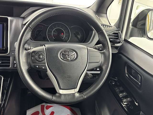 トヨタ ノア ２．０ ＳＩ ４ＷＤ H29年 (東北) 99