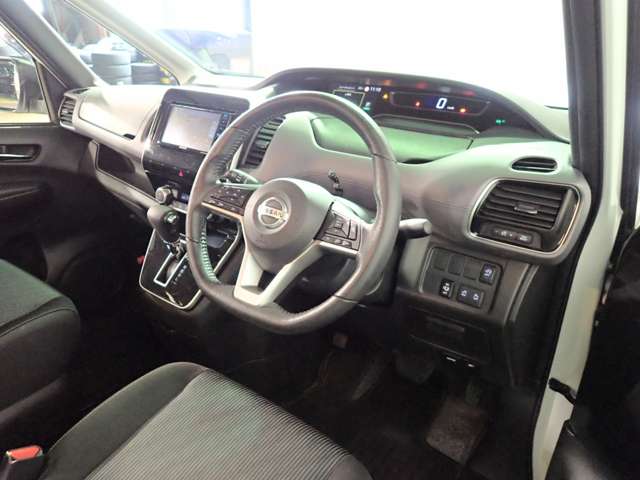 日産 セレナ ２．０ ハイウェイスター Ｖ R2年 (近畿) 99