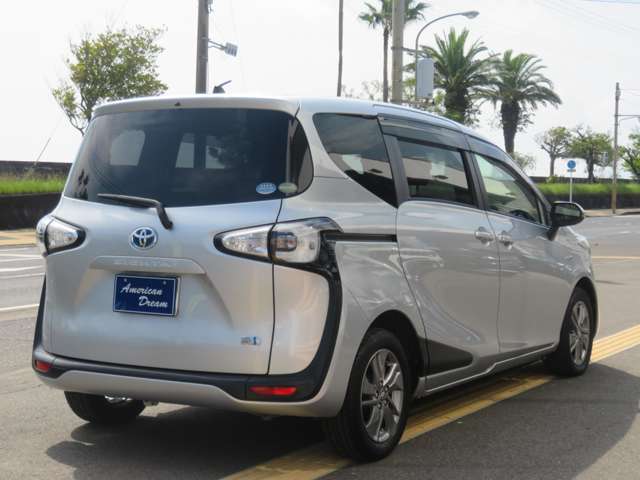 トヨタ シエンタ　ハイブリッド ハイブリッド １．５ Ｇ H27年 (九州・沖縄) 99