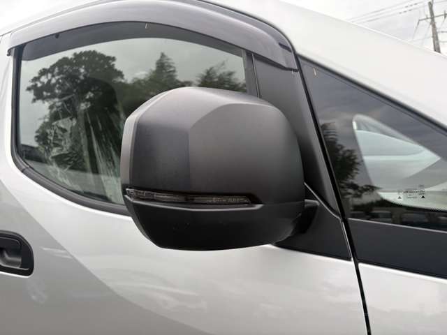 日産 ＮＶ２００バネットバン １．６ ＶＸ R8年 (関東) 99