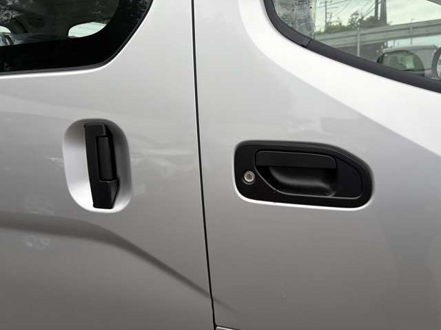 日産 ＮＶ２００バネットバン １．６ ＶＸ R8年 (関東) 99