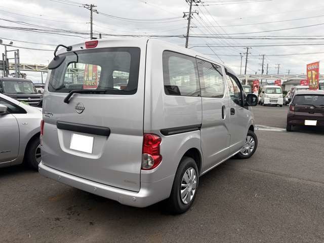 日産 ＮＶ２００バネットバン １．６ ＶＸ R8年 (関東) 99