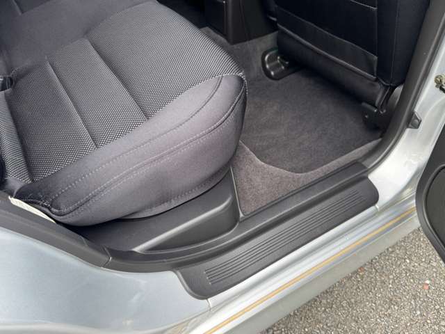 スバル レガシィツーリングワゴン ２．０ ＧＴ－Ｂ Ｅ－ＴＵＮＥ ＩＩ ４ＷＤ H14年 (近畿) 99