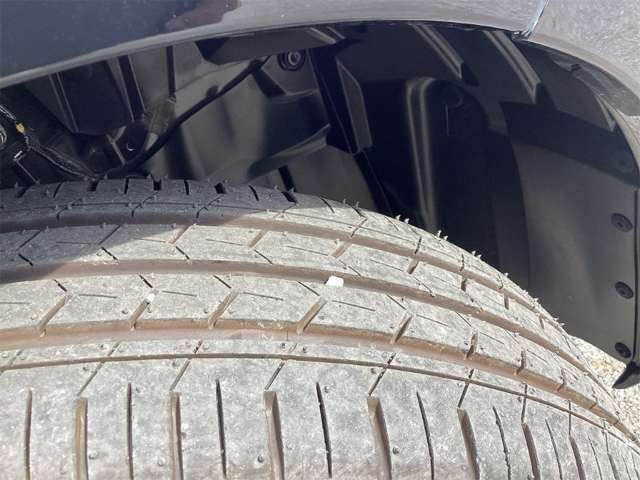 ホンダ フリード　ハイブリッド １．５ Ｅ：ＨＥＶ エアー ＥＸ R7年 (近畿) 99