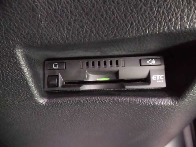トヨタ シエンタ １．５ Ｇ セーフティ エディションＩＩ R4年 (東海) 99