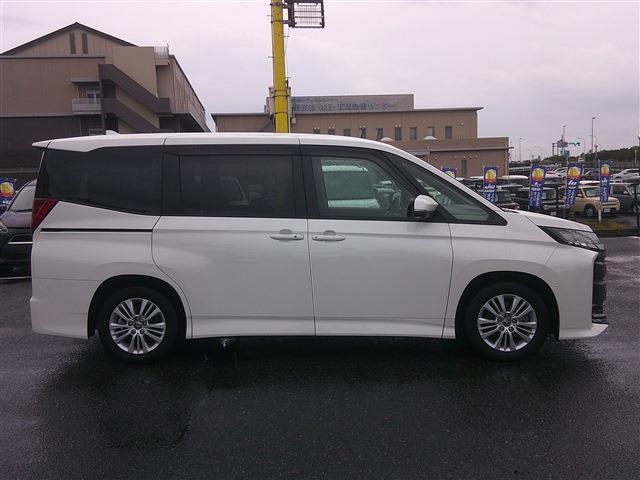 トヨタ ノア １．８ ハイブリッド Ｓ－Ｇ R5年 () 99