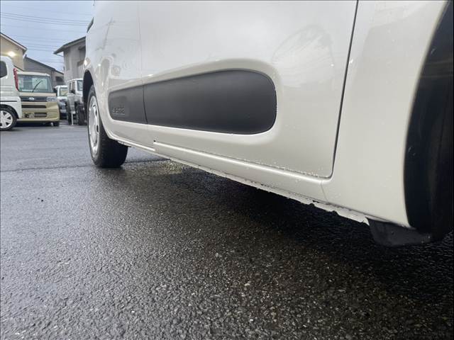トヨタ シエンタ １．５ Ｘ R8年 (関東) 99