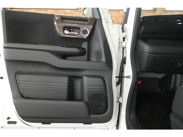 ホンダ Ｎ　ＢＯＸ カスタム ６６０ Ｇ Ｌ ターボ ホンダセンシング ４ＷＤ R2年 (東北) 99