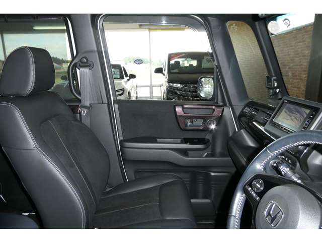 ホンダ Ｎ　ＢＯＸ カスタム ６６０ Ｇ Ｌ ターボ ホンダセンシング ４ＷＤ R2年 (東北) 99