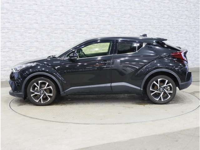 トヨタ Ｃ−ＨＲ ハイブリッド １．８ Ｇ H30年 (関東) 99