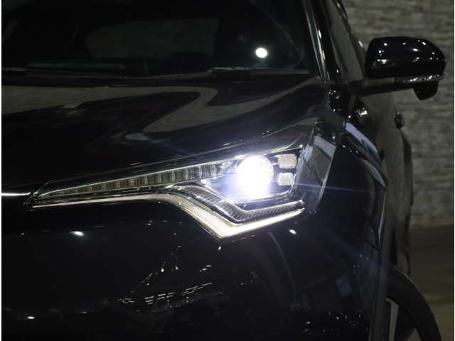 トヨタ Ｃ−ＨＲ ハイブリッド １．８ Ｇ H30年 (関東) 99